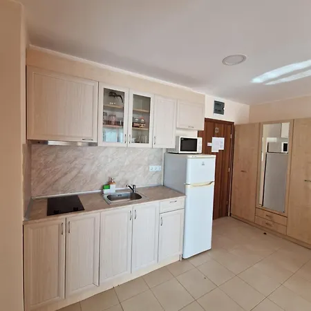 Premier With Pool & Sea View 4*