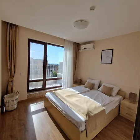Premier With Pool & Sea View Apart Otel *