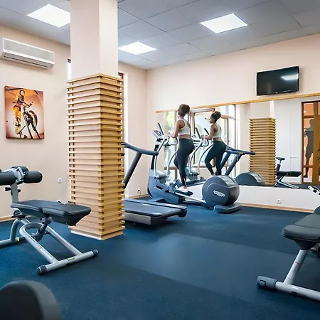 Aparthotel Premier With Pool & Sea View 4*